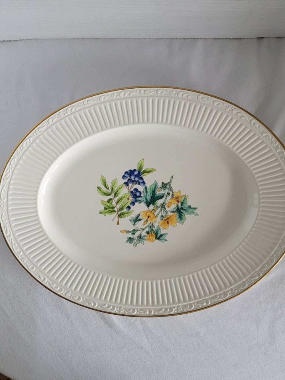 Mikasa Love Medley Oval Platter 15.5"
